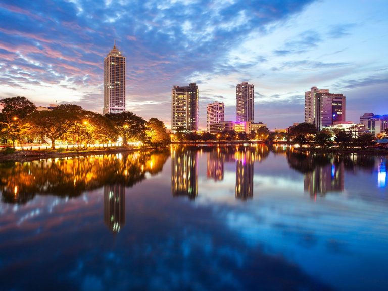 Colombo Cityscape at Twilight - Gleam Pearl Tours