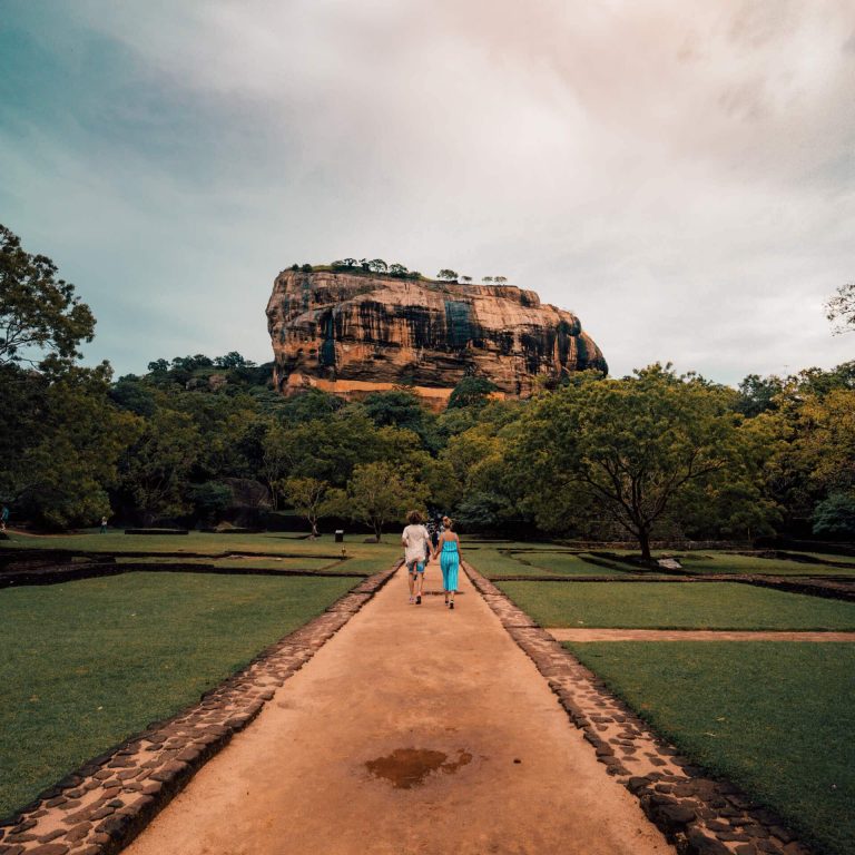 Sigiriya Lion Rock, Sri Lanka: A majestic view of the iconic Sigiriya Lion Rock, a UNESCO World Heritage Site in Sri Lanka. Explore its rich history and breathtaking beauty.